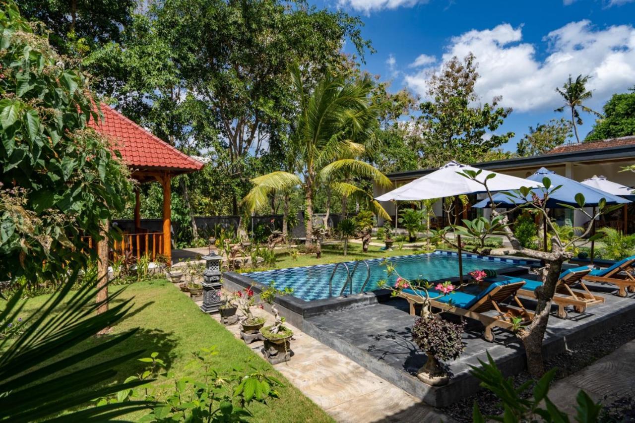Surya Maha Bungallo Toyapakeh Exterior photo